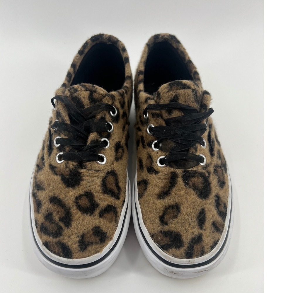 Vans Era Women 7 Leopard Print Fuzzy Brown Low Top Skate Sneakers Streetwear
